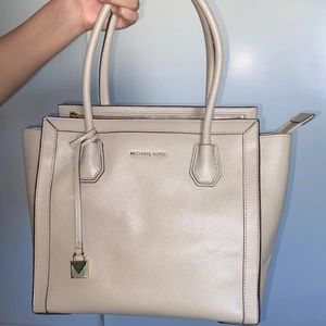 Michael kors tote